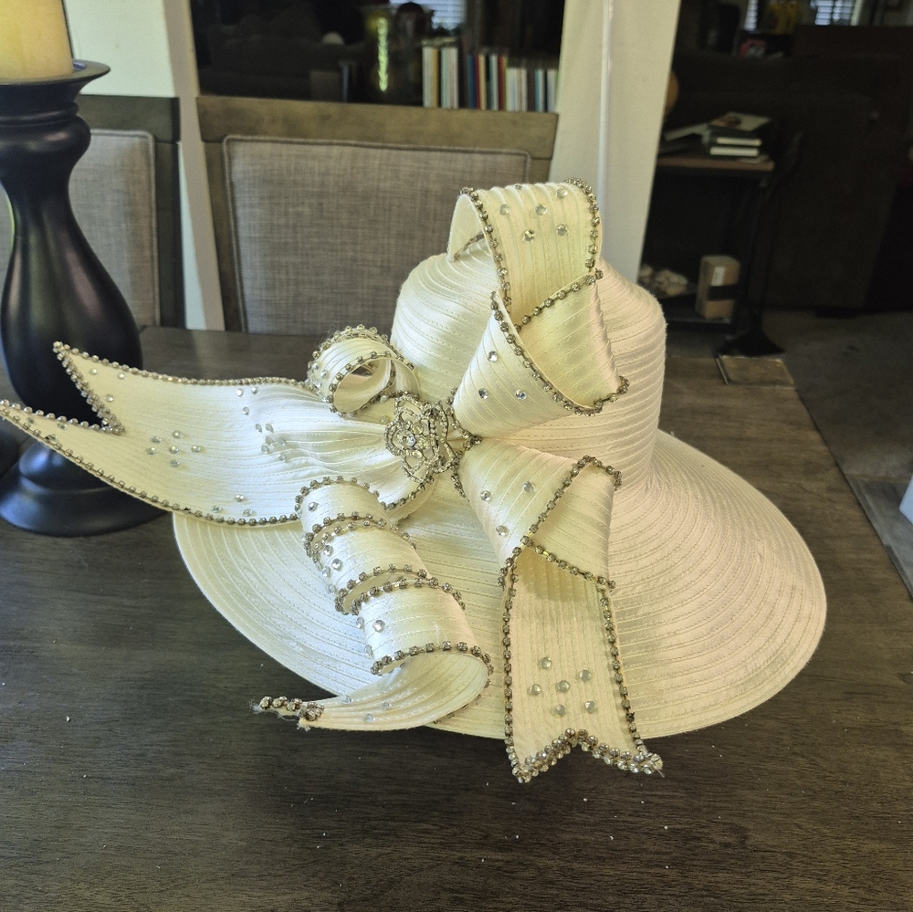Ivory Women's Hat Rhinstone Pin Ribbon Church Derby Tea Summer Wedding Wide Brim - Picture 9 of 13